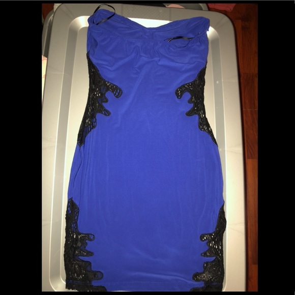 Dress - Picture 2 of 5